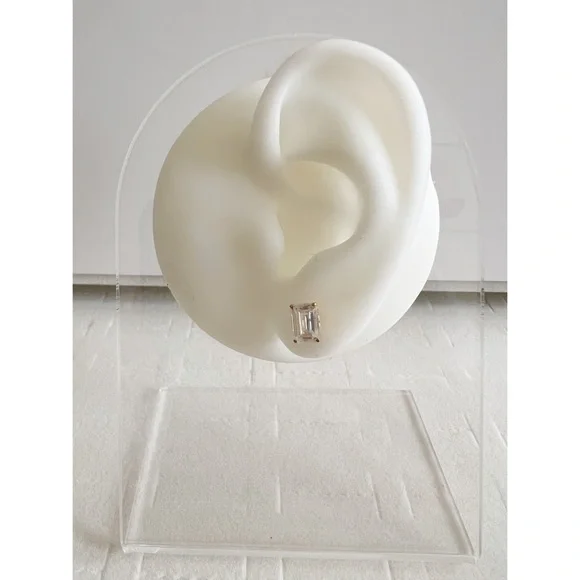 18k Solid Gold Emerald Cut Earring , AU750 Stamped